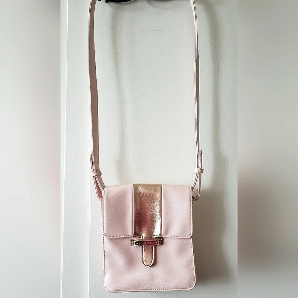 3/$20 Juicy Couture Crossbody Bag Light Pink With Gold Accents